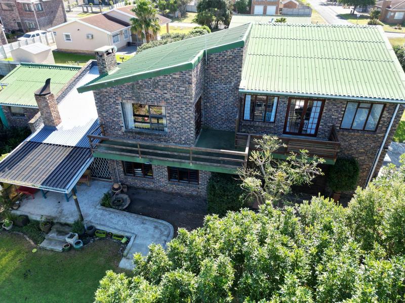 5 Bedroom Property for Sale in Franskraal Western Cape